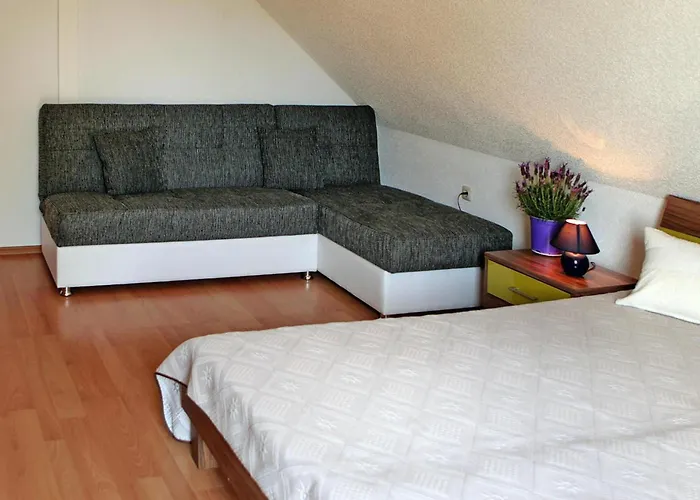 At The Kummerower 펜션 Verchen